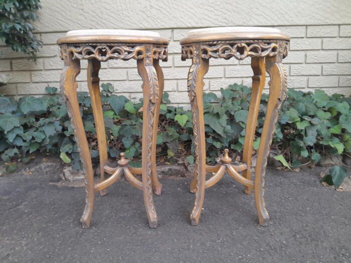 A Pair of 20th Century French Style Gilt Side Tables with Marble Tops - Image 2
