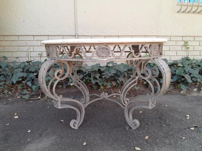 A 20th Century Imported French Style Wrought Iron Circular Entrance Table / Table with Cream Marble Top - Image 2