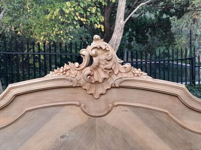 A 20TH Century Walnut Rococo Style Bed in a Contemporary Bleached Finish - Image 8