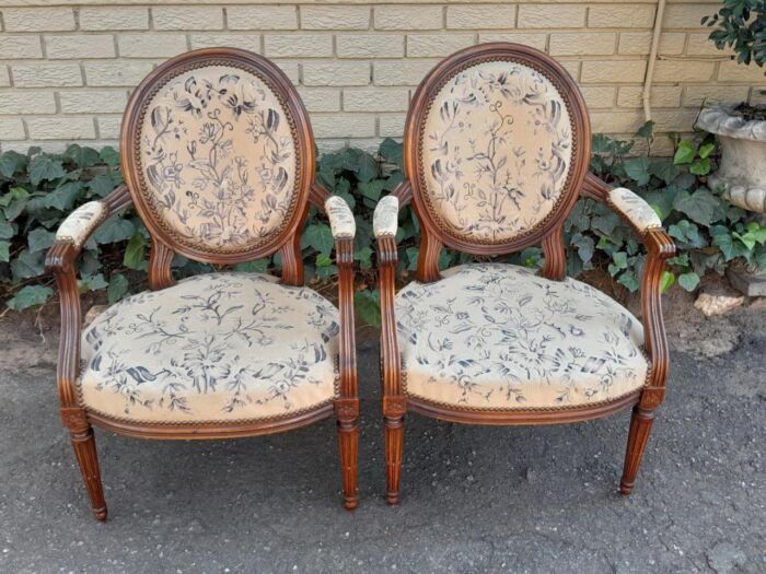 A Pair Of 19thc French Walnut Armchairs - Image 3