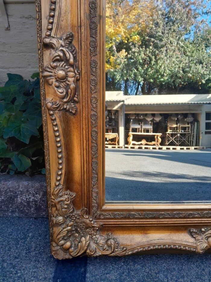 A 20th Century French Style Pair of Large and Ornately Carved Giltwood Mirrors - Image 11