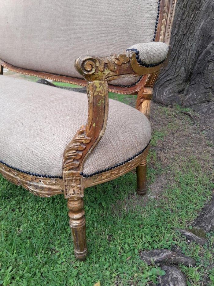 A 19TH Century Circa 1880 French Carved  Giltwood  Settee Upholstered In A Contemporary Hessian Fabric  - Image 5