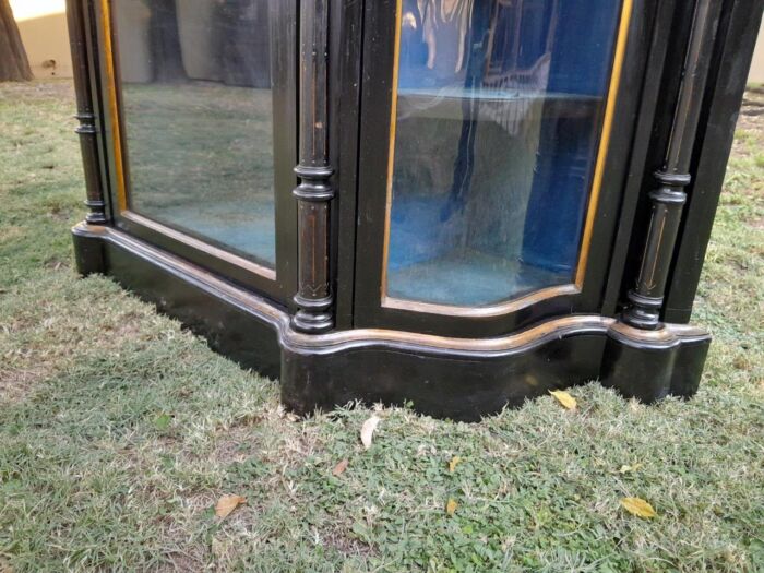 A 19th Century French Ebonised And Gilt Painted Credenza  /  Display Cabinet - Image 11