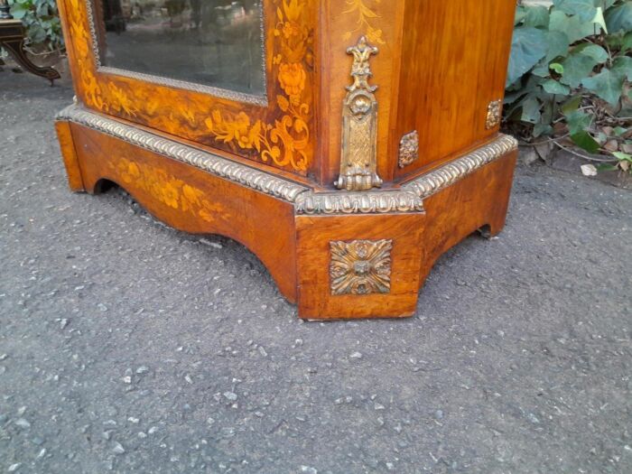 A19th Century French Rosewood, Walnut Marquetry With Ormolu Pier Cabinet Inlaid With Walnut An Exotic Woods With Lock And Key.  With BADA (British Antiques Dealers Association) Stamp - Image 6