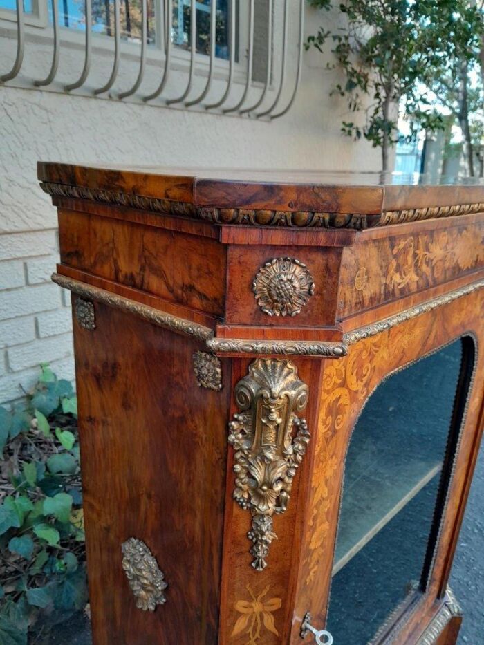 A19th Century French Rosewood, Walnut Marquetry With Ormolu Pier Cabinet Inlaid With Walnut An Exotic Woods With Lock And Key.  With BADA (British Antiques Dealers Association) Stamp - Image 8