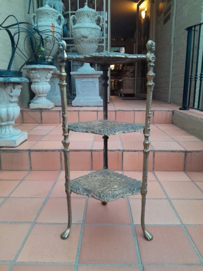 A 20th Century Chinoiserie Brass Stand On Paw Feet - Image 2