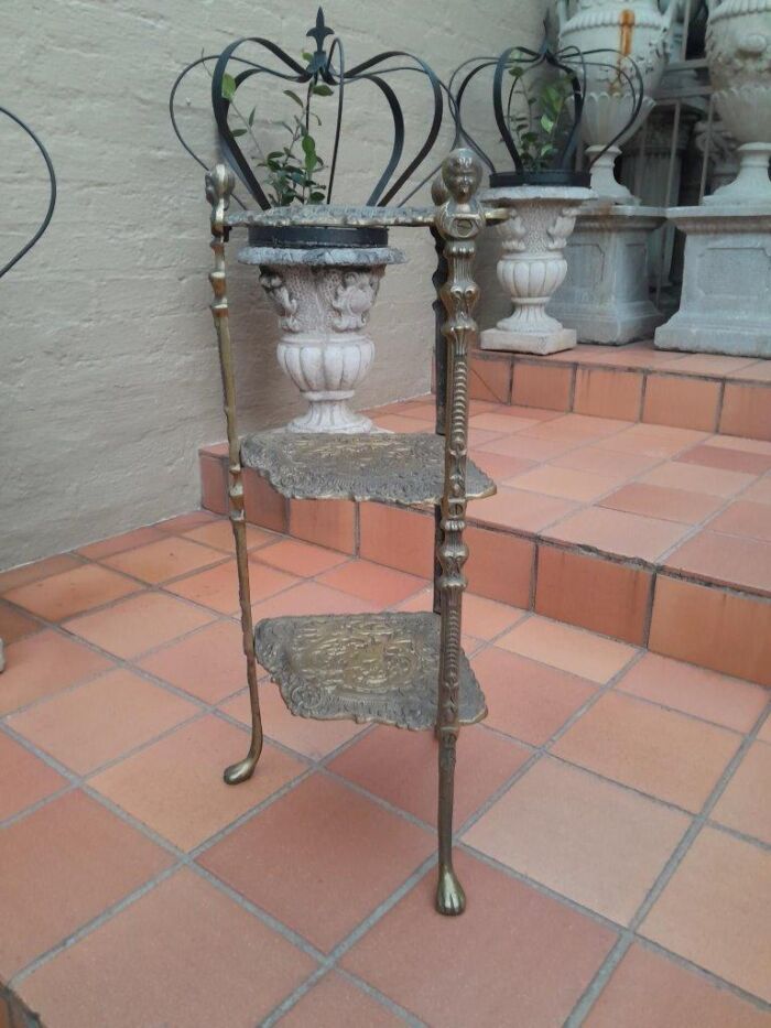 A 20th Century Chinoiserie Brass Stand On Paw Feet - Image 4