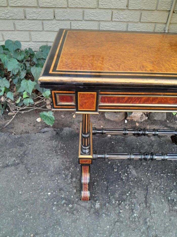 A 19th Century French Burr-Maple And Ebonised Card Table / Drinks Table / Table With Leather Top On Castors - Image 10
