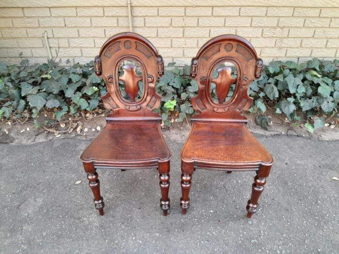 A  20TH Century Pair  of Victorian Carved Mahogany Hall Chairs - Image 2