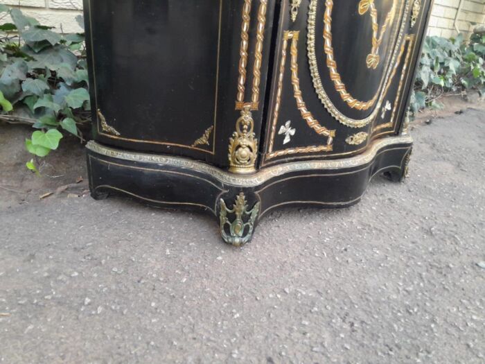 A 19th Century French Credenza With Marquetry Inlay. Mother Of Pearl And Ormolu And White Marble Top - Image 6