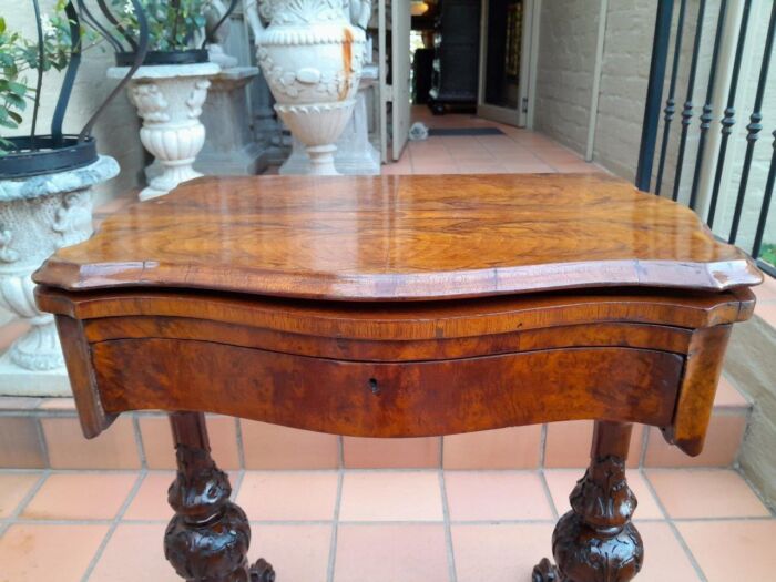 A Late 19th / Early 20th Century Victorian Burr Walnut Chess / Games Table ND - Image 7