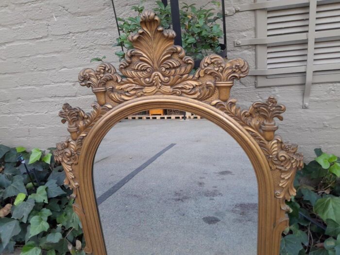 A 20th Century French Style Giltwood Mirror - Image 6