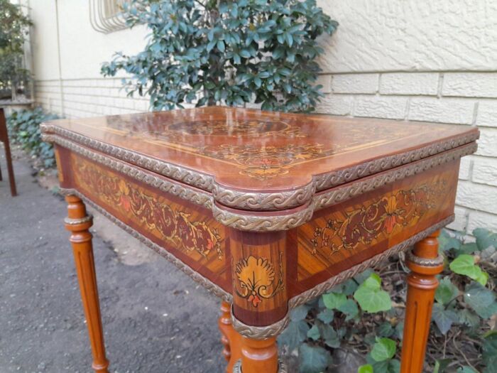 A 20th Century French Style Walnut and Gilt Metal  Games Table with Tooled Leather Top - Image 11