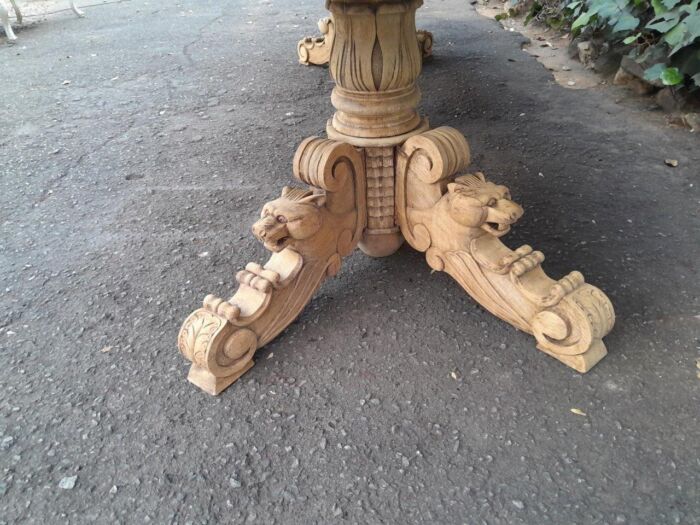 A 19th Century Heavily Carved Oak Extending Table  With Three Extensions - Image 14