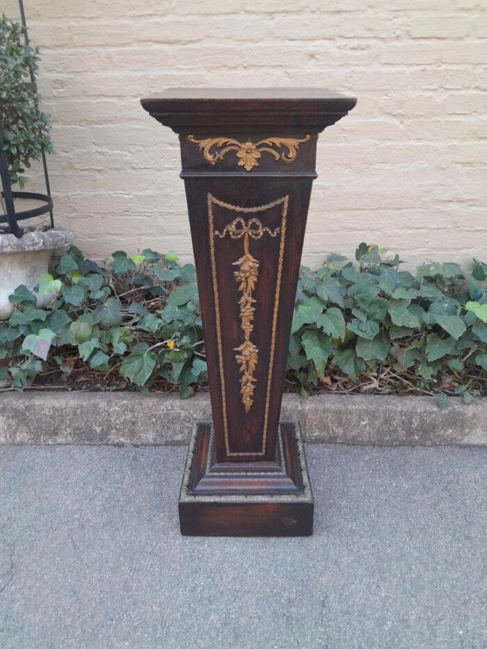 An Antique 19th Century Gilt and Ebonised Pedestal - Image 2