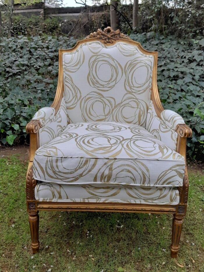 A 20th Century French Style Giltwood Armchairs - Image 6