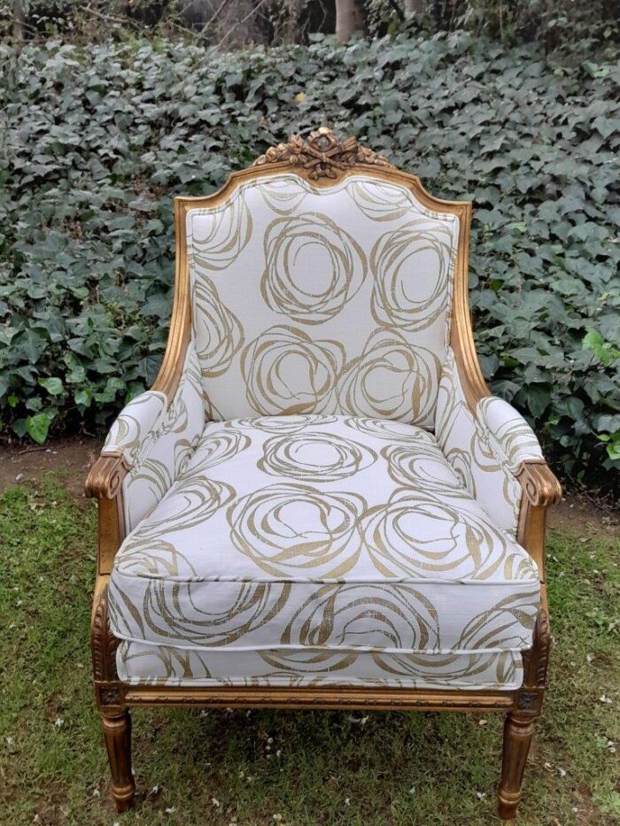 A 20th Century French Style Giltwood Armchairs - Image 7