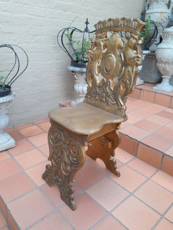 A 19th Century French Heavily Carved Oak Hand Gilded In Gold Leaf Statement Chair - Image 5