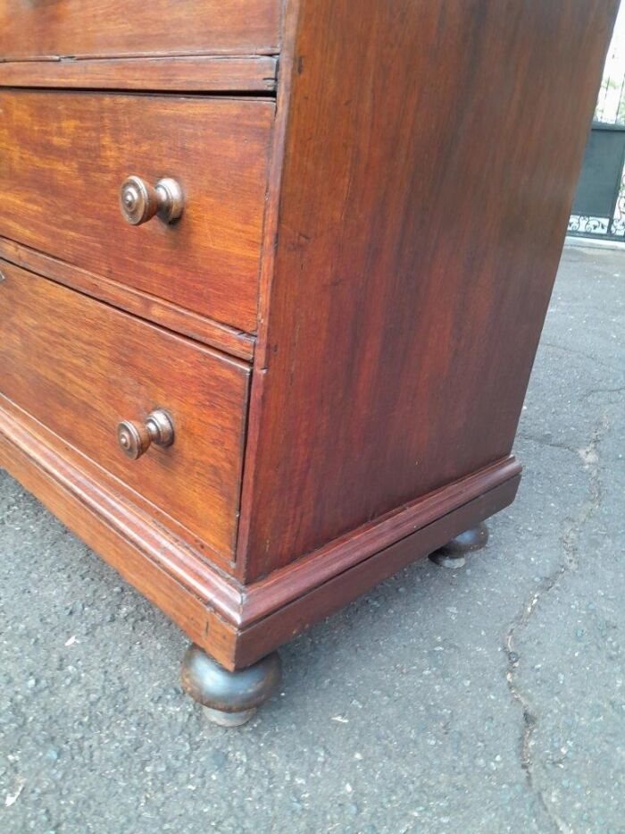 A 19TH Century Antique Victorian Mahogany Linen Press With Drawers and Shelves - Image 10