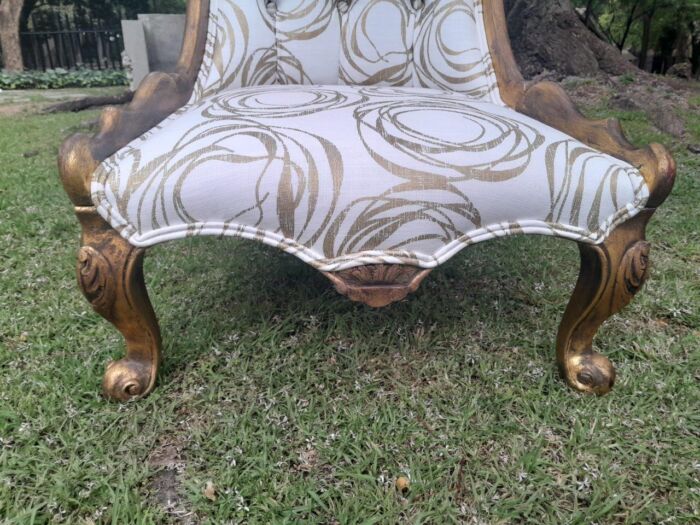 A 20th Century Pair of French Style Gilded Slipper Chairs Upholstered in a Custom Made Fabric - Image 8
