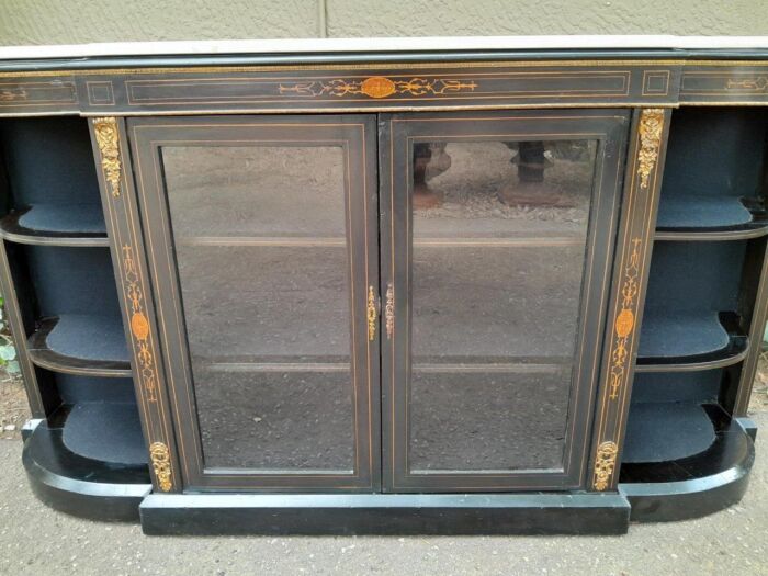 An Antique Victorian French Style Ebonised and Inlay Walnut Credenza/Display Cabinet with Brass Hardware and Glazed Doors - Image 10