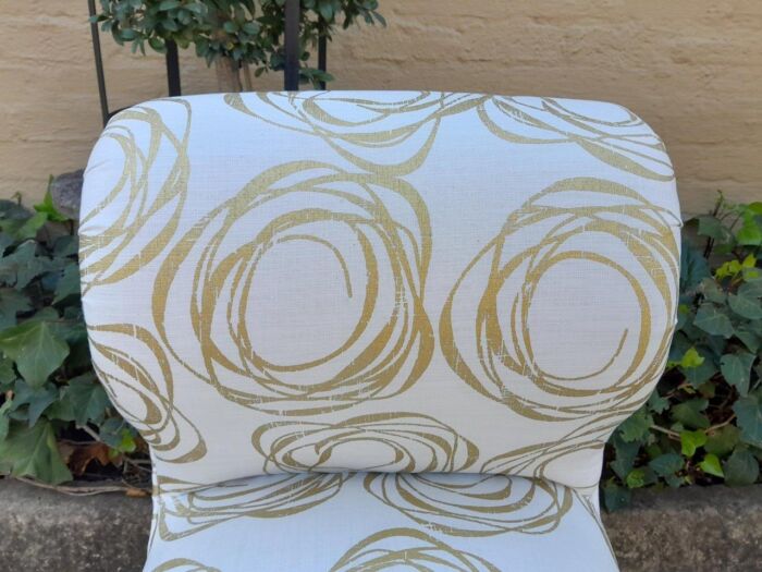 A 20TH Century Carved Giltwood Chair In A Fabric Custom Made For The Crown Collection - Image 10