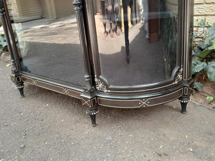 An Antique Edwardian Ebonised Cabinet/Credenza with Ivory Inlay - Image 8