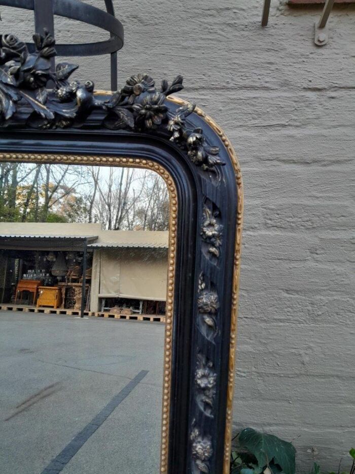 A 20th Century French Style Ebonized Hand-Gilt Ornate Mirror - Image 5