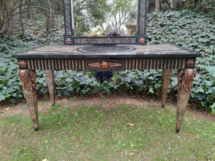 A 20TH Set of Century Maitland Smith Console Table and Mirror with Inlaid Stone Design - Image 6
