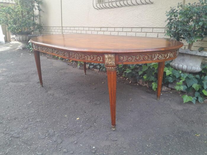 A 20th Century French Style Dining Table with Gold Detail - Image 5