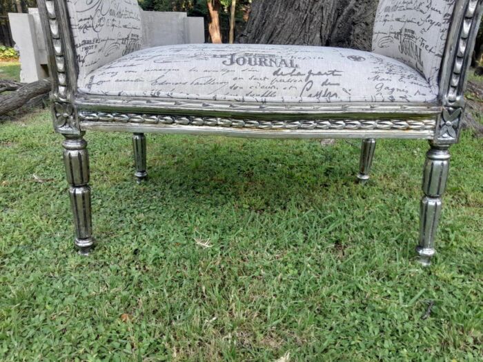 A French Style Window Bench / Seat In Silver Gilt And Upholstered In Ticking / Pinstripe Fabric - Image 6