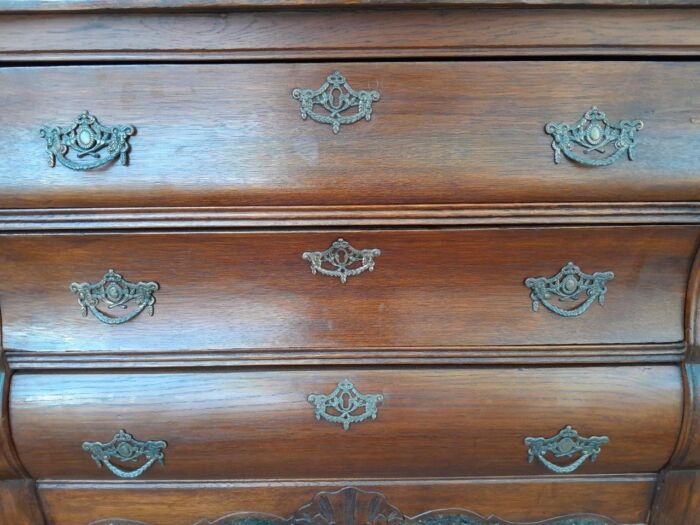 A 19th Century French Provincial Louis XVI-style Oakwood Bombe Chest of Drawers with Galala Cream Marble Top - Image 10