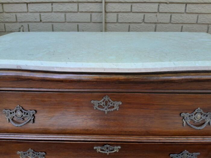 A 19th Century French Provincial Louis XVI-style Oakwood Bombe Chest of Drawers with Galala Cream Marble Top - Image 12