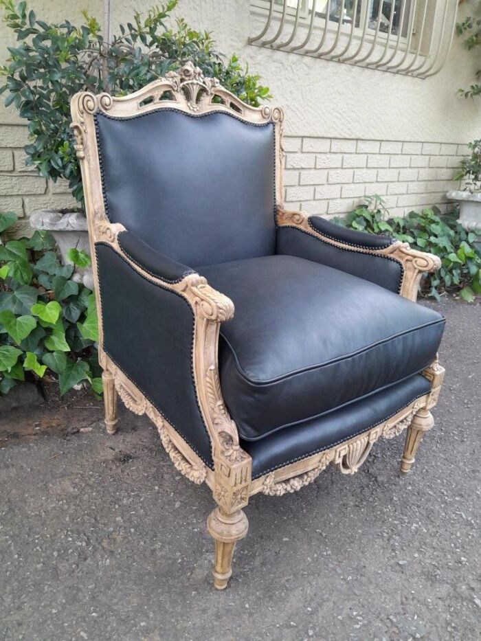 A 20TH Century Pair of French Louis XVI-style Walnut Fauteuils / Armchairs Upholstered in Leather and in a Contemporary Bleached Finish - Image 5