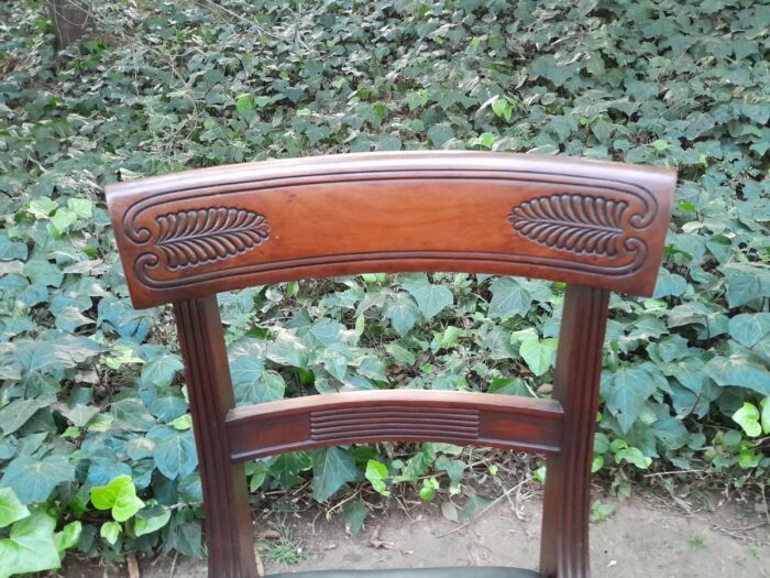 An Antique Late 18th / Early 19th Regency Set of Eight  Mahogany Dining Chairs Upholstered inleather. Comprising: A pair of Carvers and Six Side Chairs - Image 13