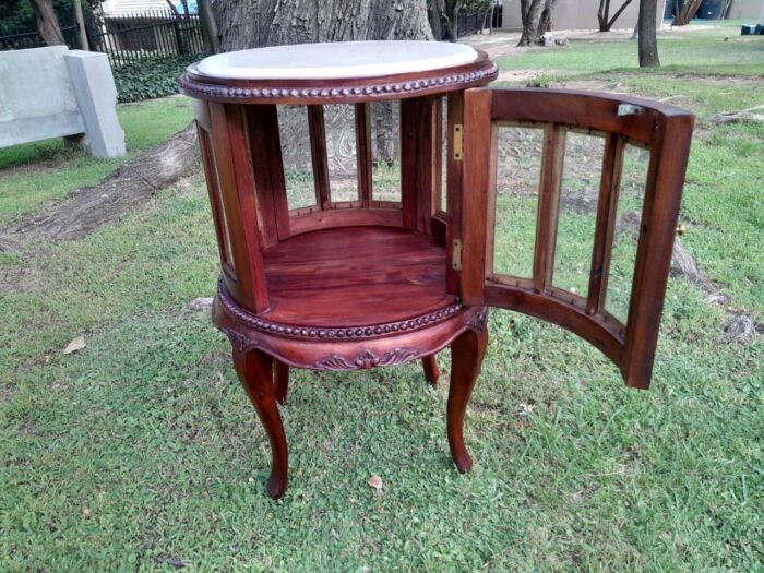 A 20th Century Victorian Ornately Carved Mahogany Drinkscabinet With Cream Marble Top - Image 4