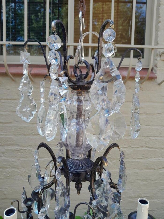 A French Style Brass & Crystal Chandelier - Image 5