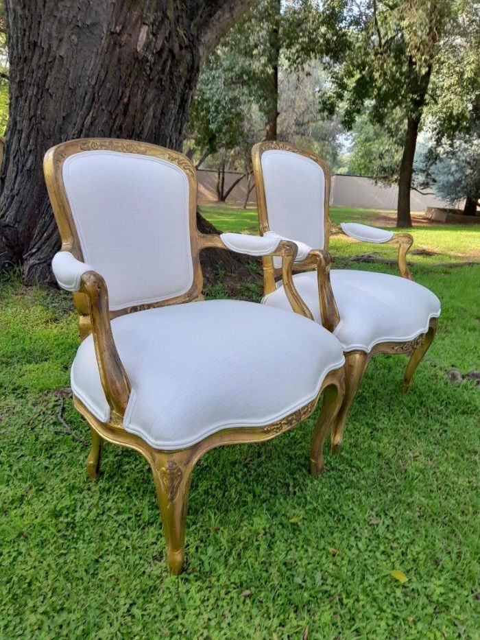 An Antique Pair Of Antique Walnut Tapestry Armchairs - Image 3