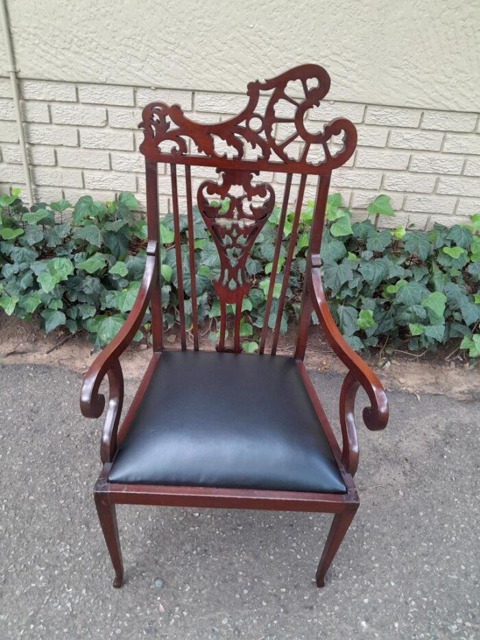 An Antique Edwardian Carved Mahogany Armchair - Image 2