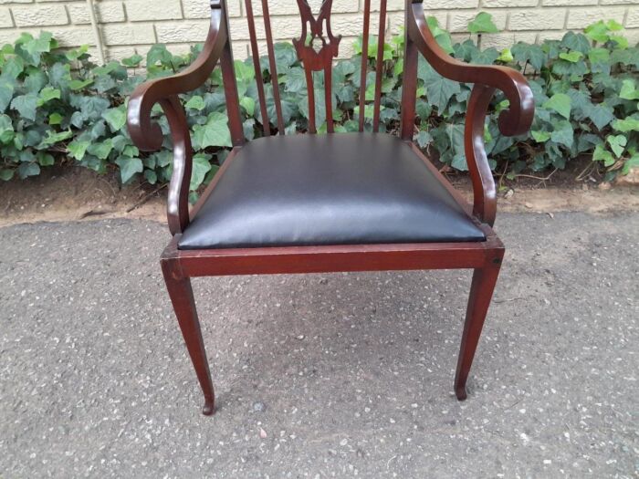 An Antique Edwardian Carved Mahogany Armchair - Image 4