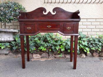 A 20th Century Georgian Style Oak Desk  /  Drinks Table  /  Small Desk With Drawers