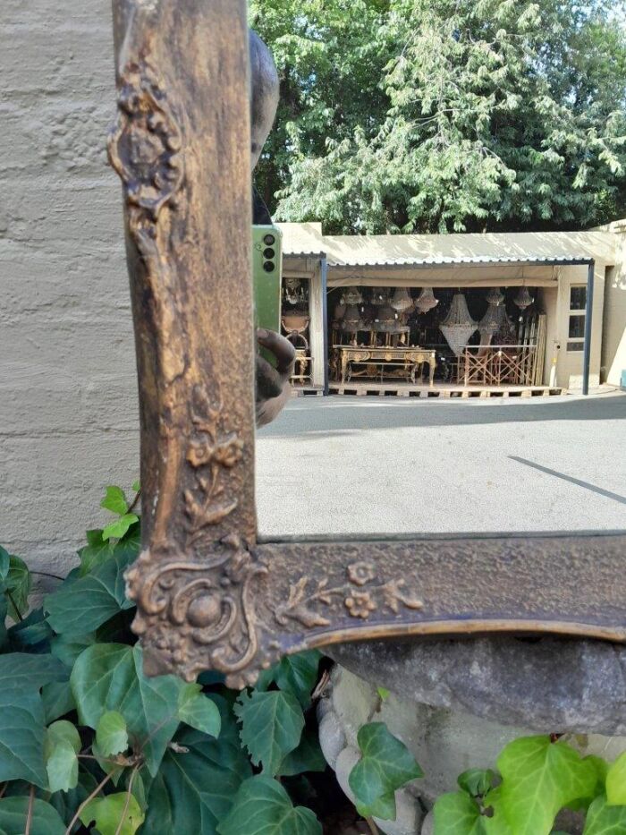 An Antique Ornately Carved and Hand- Painted  Mirror - Image 4