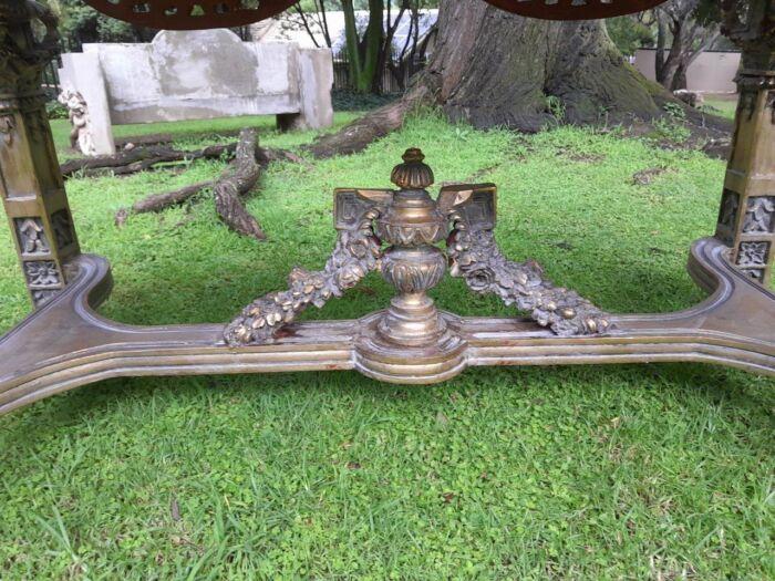 A 20th Century French Style Ornately Carved and Gilded Entrance / Console / Drinks Table with Cream Marble Top - Image 8