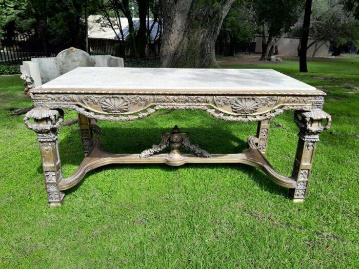 A 20th Century French Style Ornately Carved and Gilded Entrance / Console / Drinks Table with Cream Marble Top - Image 2