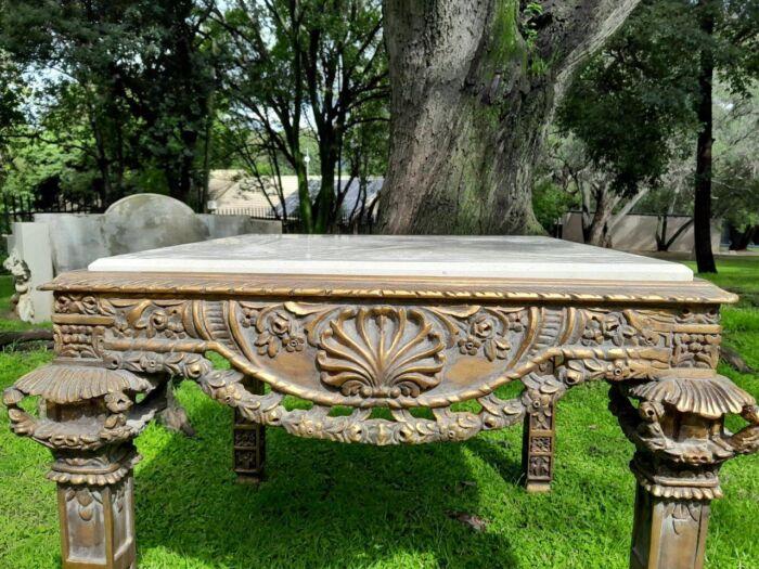 A 20th Century French Style Ornately Carved & Gilded Table /  Side Table with Cream Marble Top - Image 6