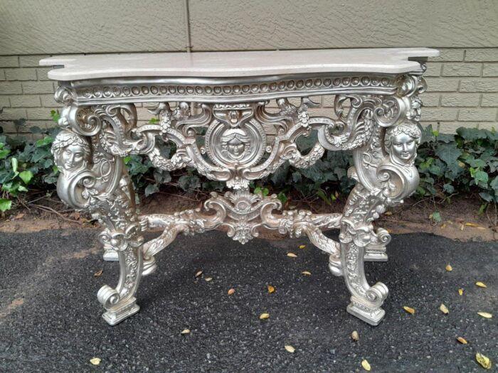 A 20th Century Ornately Carved Gilt Console / Drinks Table With Cream Marble Top - Image 3