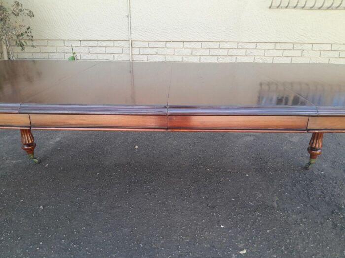 An Antique Victorian / Circa 1890s Dining Table With Two Leaves On Castors With A Crank Handle - Image 10