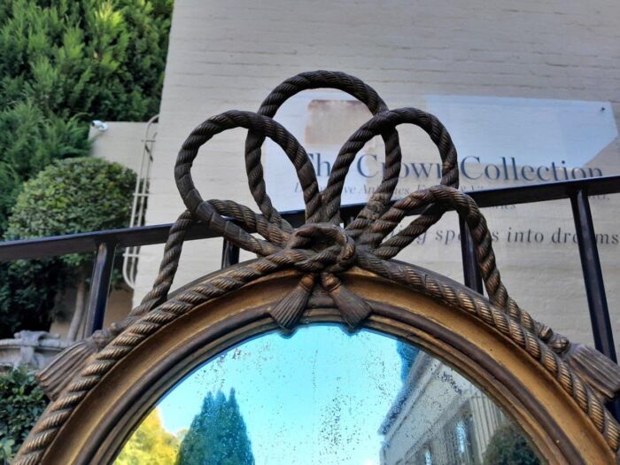 An Antique Early 20th Century / Circa 1910 Oval Gilt Mirror - Image 4