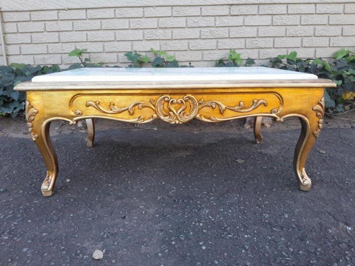 A 20th Century French Style Carved And Gilt Wood Coffee Table With Cream Marble Top - Image 3