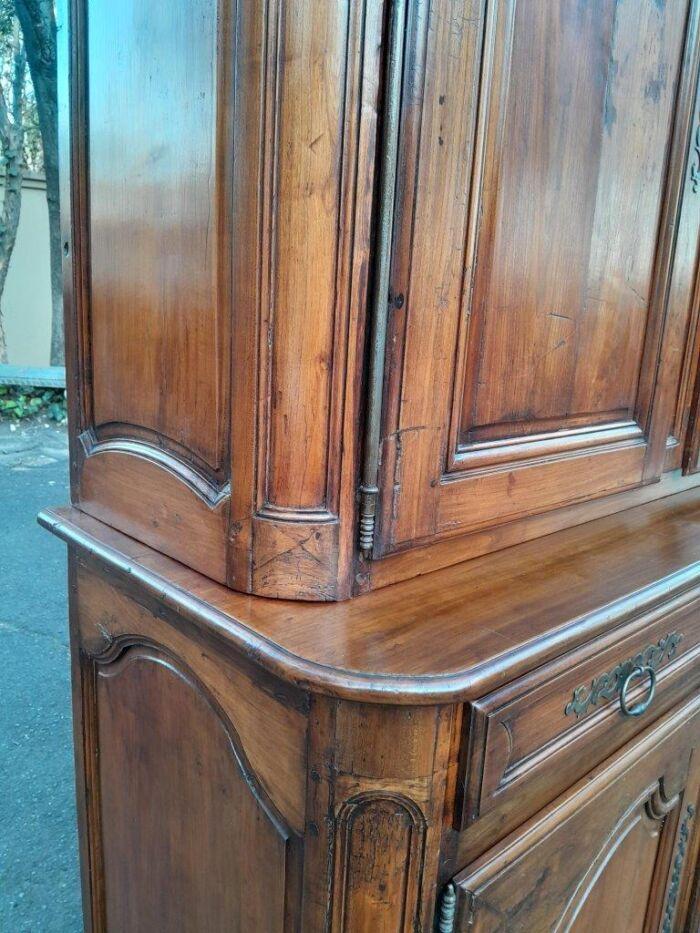 An Antique 18th Century French Louis XV Carved Walnut Buffet Deux Corps / Cabinet / Drinks Cabinet - Image 9